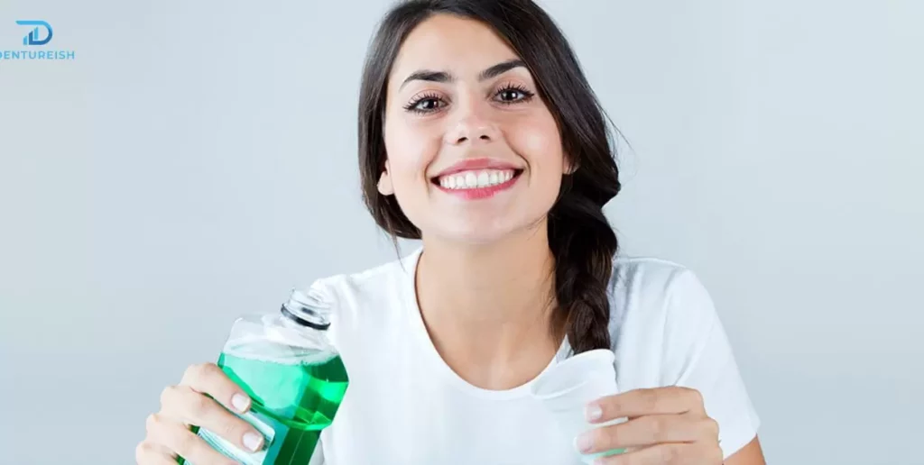 Potential Benefits of Using Mouthwash with Dentures